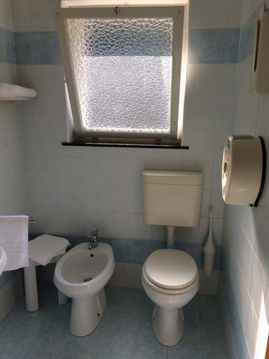 Bathroom, Camping Alpino, Verona
