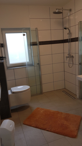 Bathroom 3, Luxusapartment Steinbreche, Rheinisch-Bergischer Kreis
