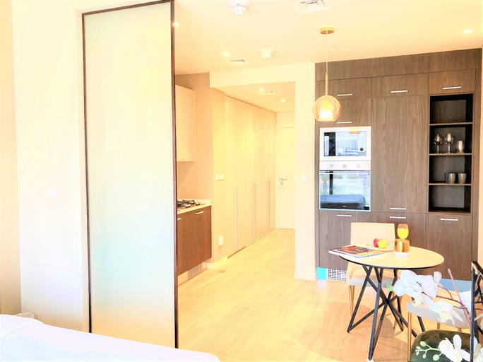 Bedroom, Amazing Studio With Balcony in Park View Dubai, Dubai