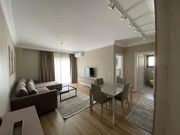 Others 5, Blissful Apartments, Sarandës