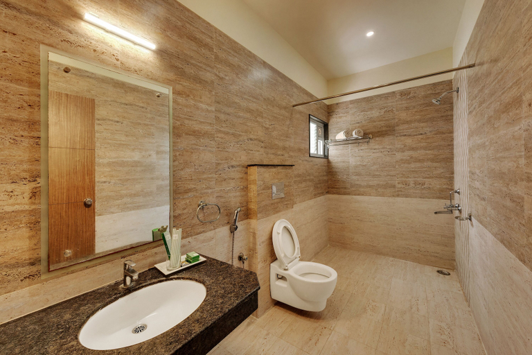 Bathroom 3, Jiwan Hotels, Ramanathapuram