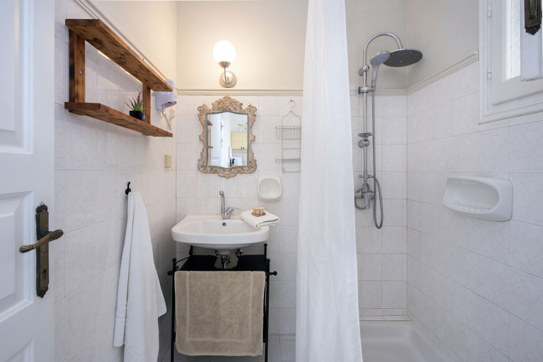 Bathroom, The Orange Garden, Ionian Islands