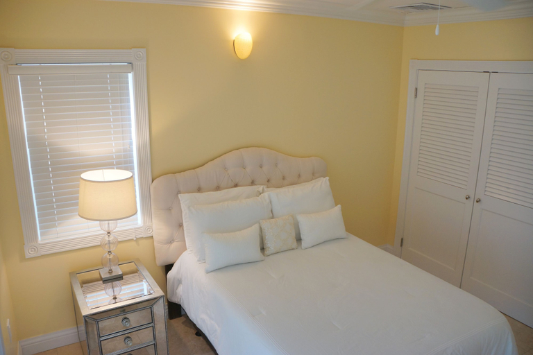 Bedroom 4, The Hamilton Beach Villas & Spa