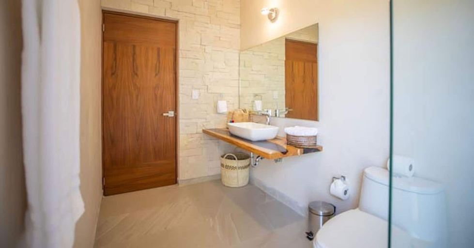 Bathroom 4, Alluring Condo Naj Kiin Tulum, Cozumel