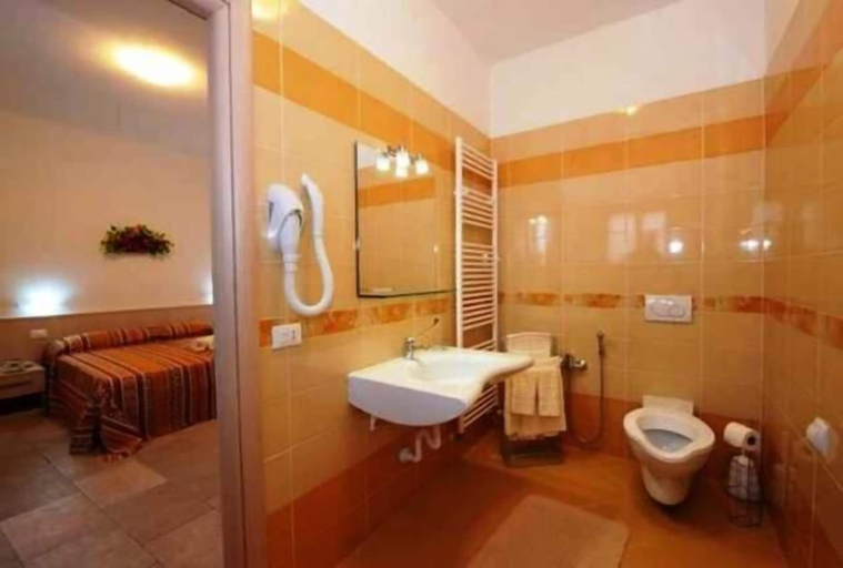 Bathroom 3, Agriturismo Corte La Sacca, Brescia