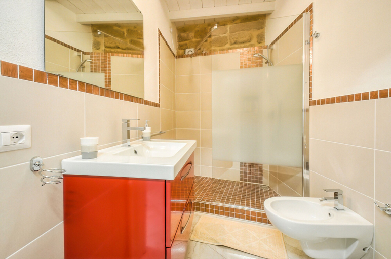 Bathroom, Loft in the old Town, Sassari