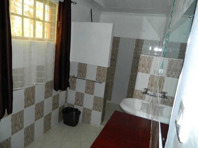 Bathroom 3, Lalanasi Lodge, Laikipia East