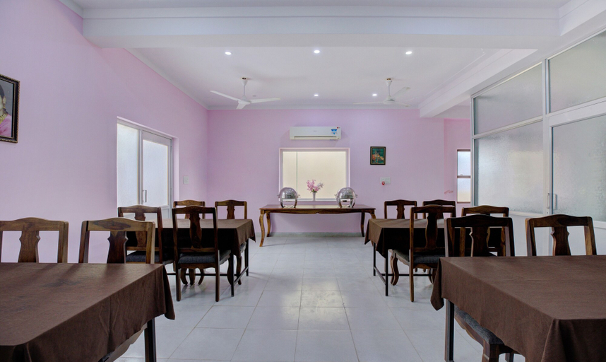 Food & Drinks 4, Treebo Trend Vallabh Vilas, Udaipur