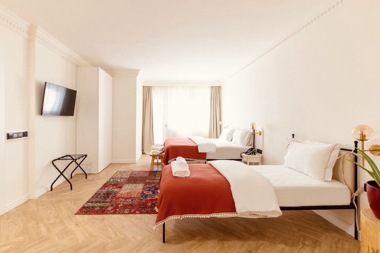 Bedroom 3, Garden Downtown, Priština