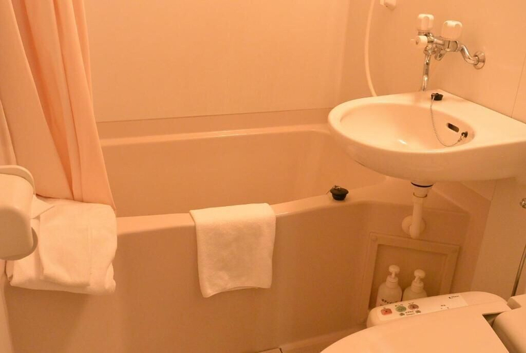 Bathroom 5, Hotel Tetora, Hakodate