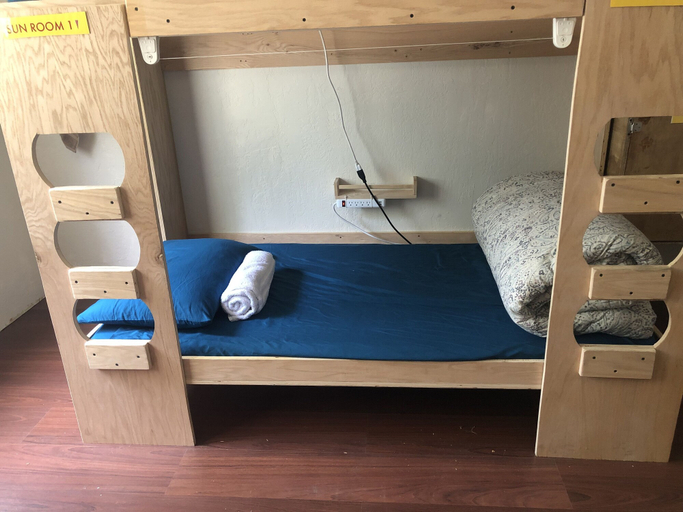Bedroom 3, WHOLE Family - WholeVille - Hostel, Sacramento