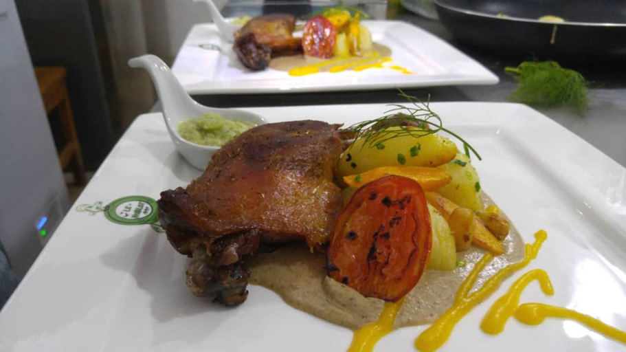Food & Drinks 5, Le Hublot, Abomey-Calavi