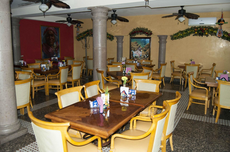 Food & Drinks 3, Hotel los Cedros Inn, Saucillo