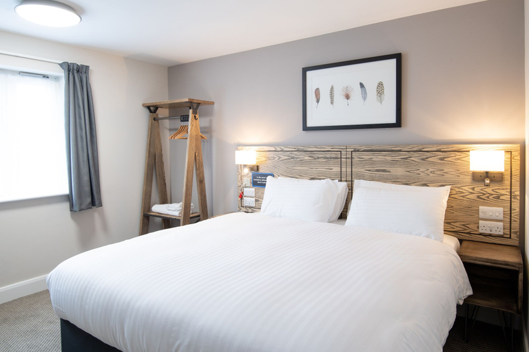 Bedroom 2, Paisley Pear, Brackley by Marston's Inns, Northamptonshire