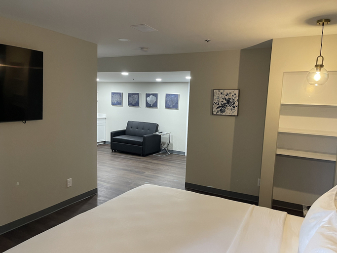 Bedroom 8