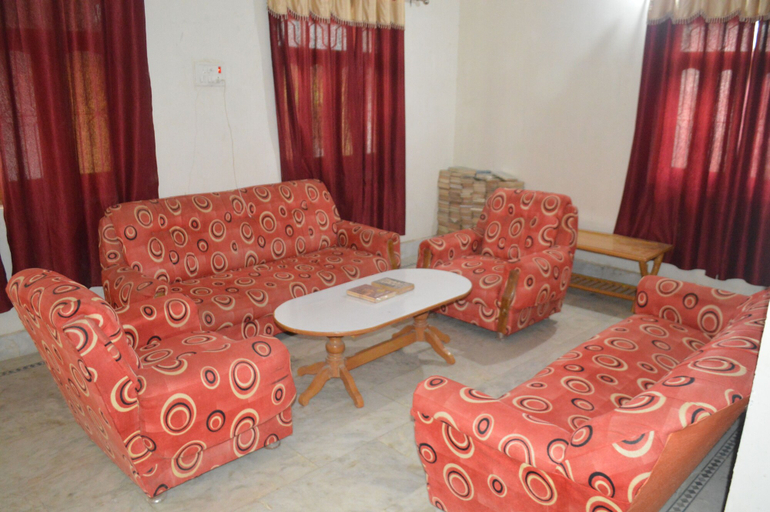 Others 3, Middle Way Home Stay, Gaya