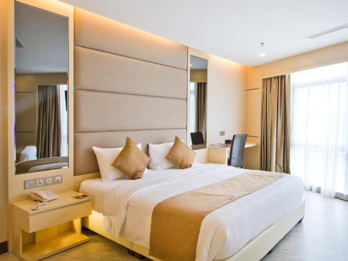 Bedroom 12