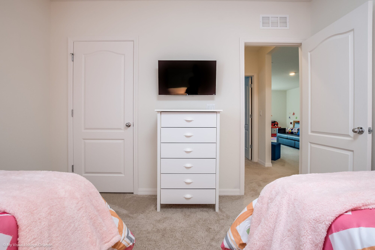 Bedroom 2, 5272oak, Polk