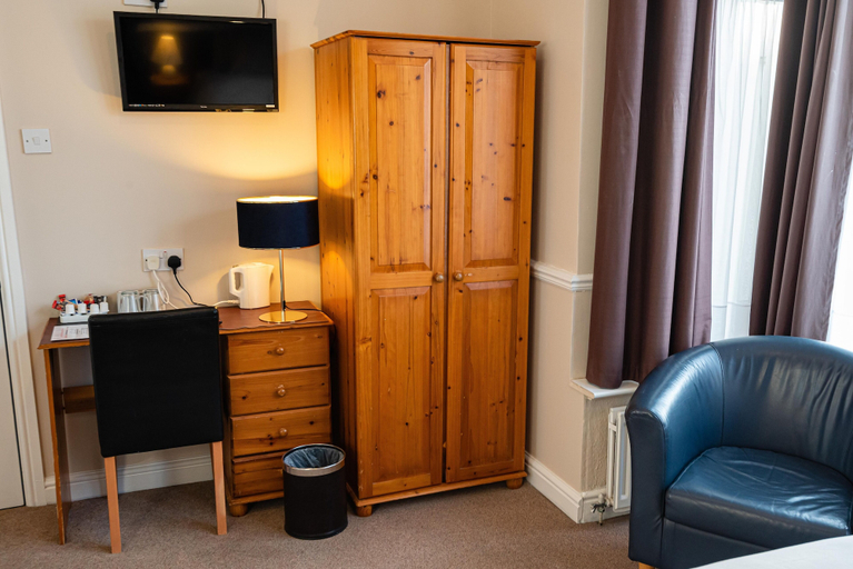 Others 5, Aarondale Guest House, Hartlepool