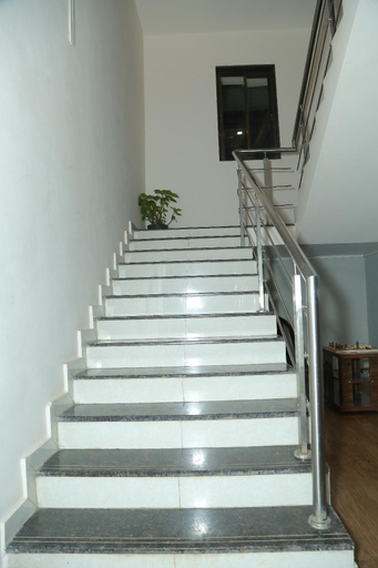 Others 2, Hotel New Rudrakash, Satara