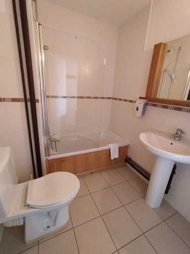 Bathroom 5, Aalborg Hotel, Isère