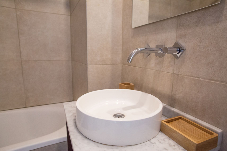 Bathroom 3, Humboldt Apartment by Be Local Argentina, Distrito Federal
