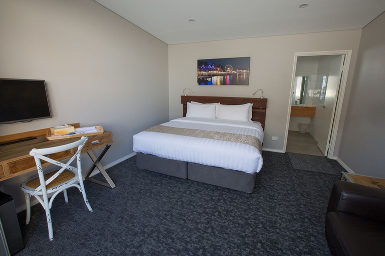 Bedroom 18