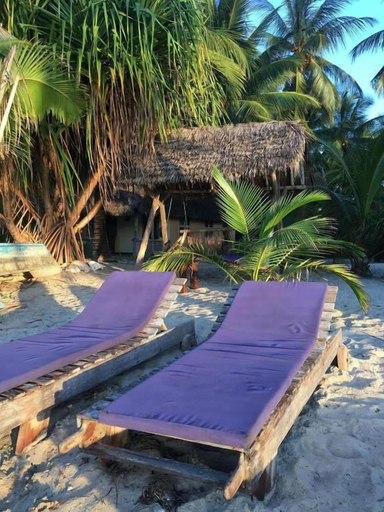 Sport & Beauty, Mike's Beach Cottages, Pangani