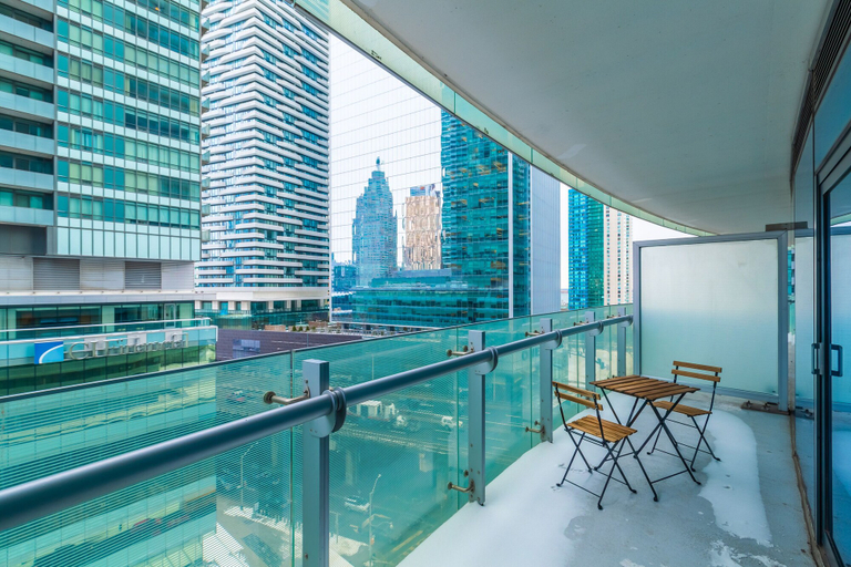 Sport & Beauty, Sterling Suites - Financial District, Toronto