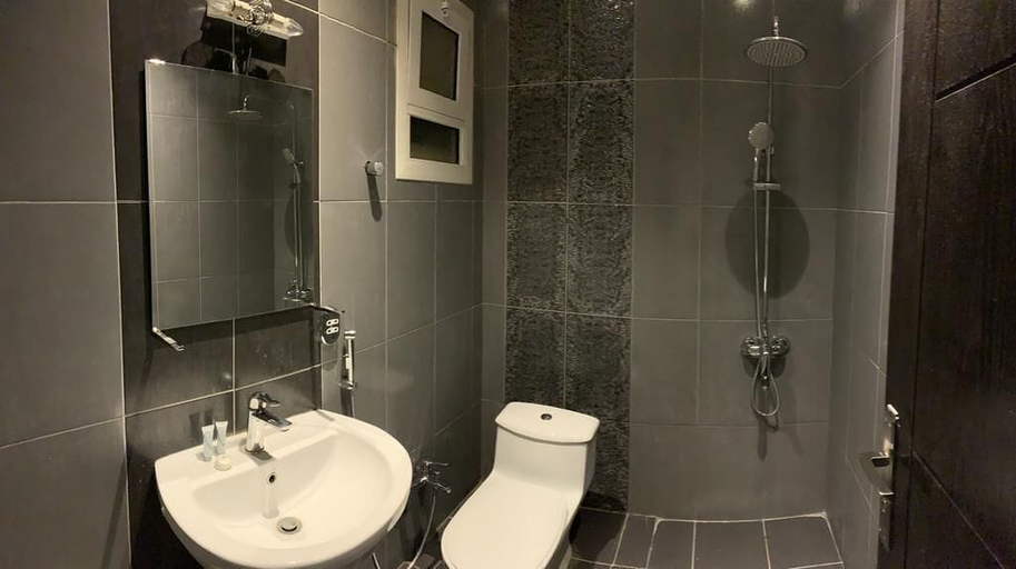 Bathroom, Riyadh Inn, Riyadh