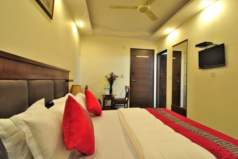 Bedroom 3, Hotel Toronto, Delhi