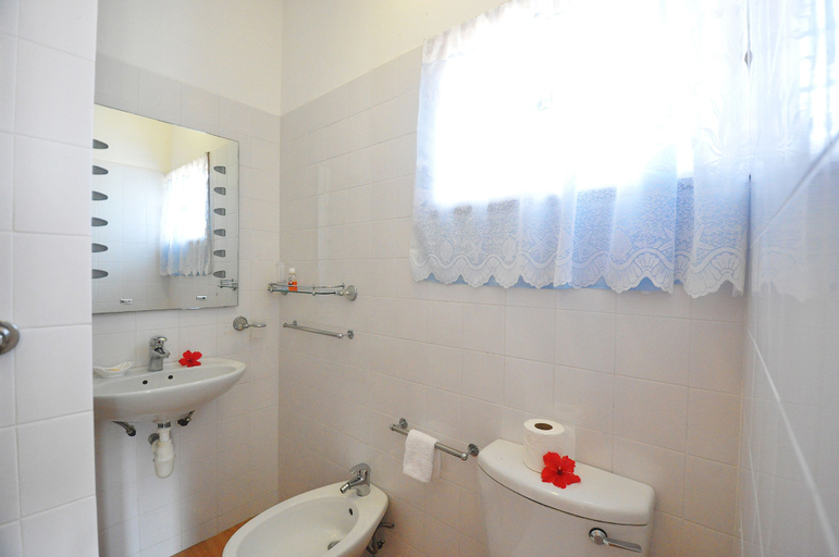 Bathroom 3, Acquario Villa