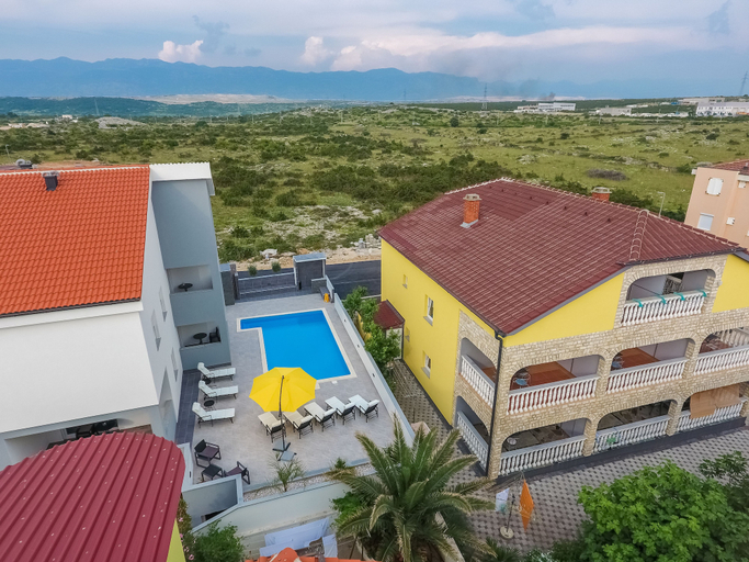 Exterior & Views, Pool Apartments Lucky Luke, Novalja