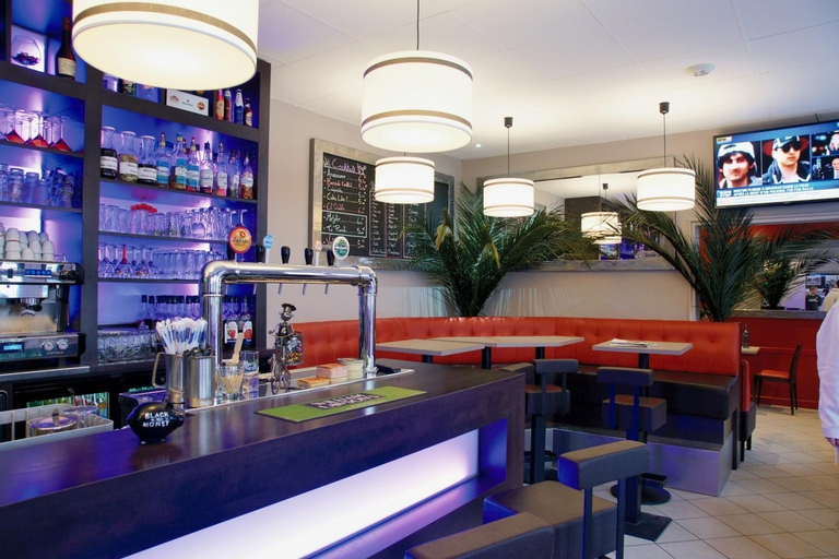 Food & Drinks 4, Hotel De la Place, Calvados