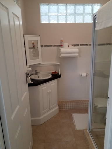 Bathroom 3, South Point, Overberg
