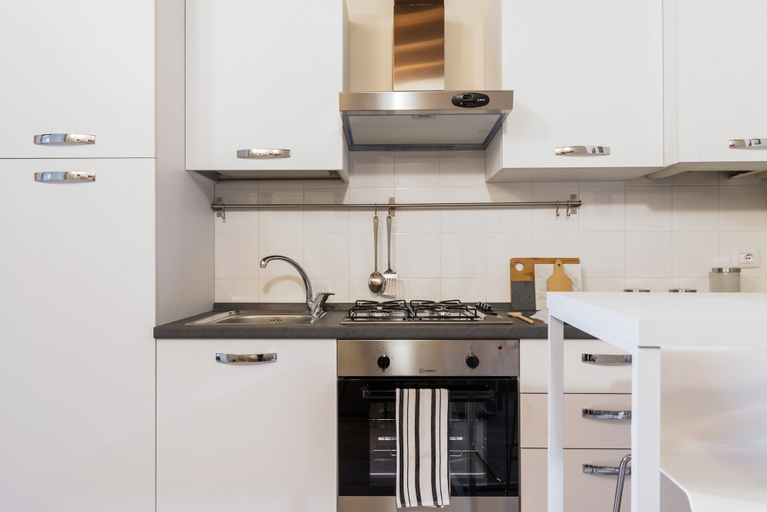 Others 5, Home at Hotel - Torricelli Apt, Milano