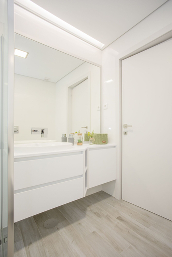 Bathroom 2, Liiiving-Luxury RiverView Apartment XIII, Gondomar