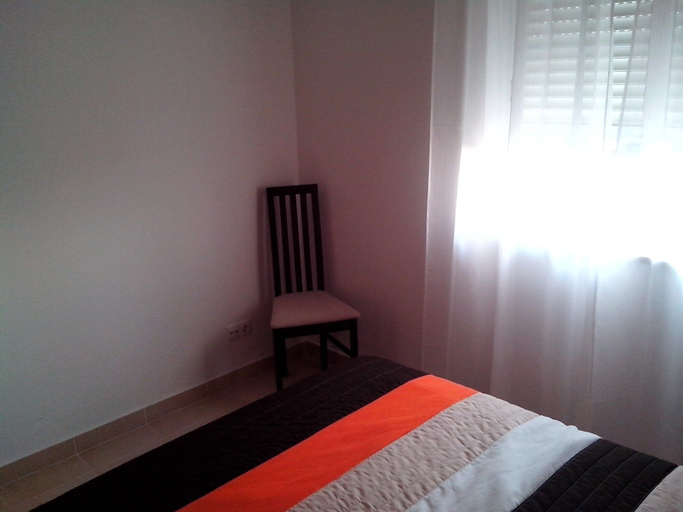 Bedroom 4, Charming 2-bed Apartment in Olhos de Agua, Albufeira