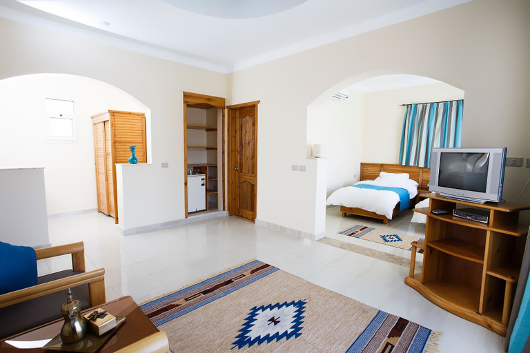 Bedroom 2, Sheikh Ali Dahab Resort, Sant Katrin
