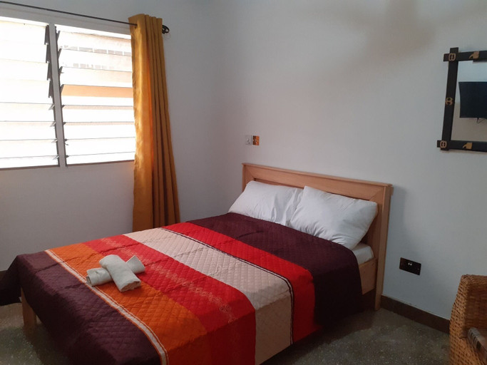Room 4, Lovely 3-bedroom Vacation Home in Kumasi, Kumasi