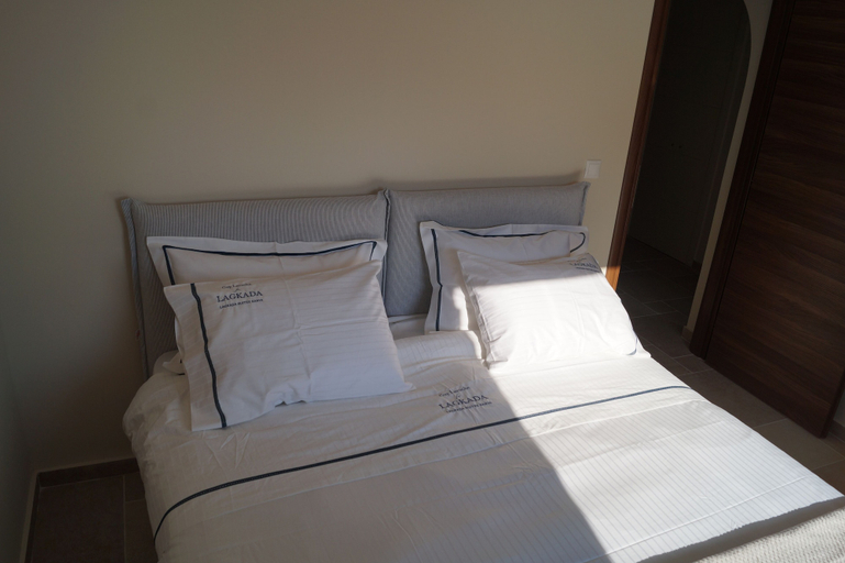 Bedroom 4, Lagkada Suites, Ionian Islands