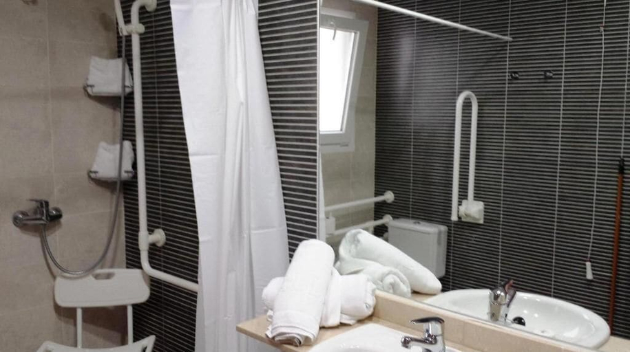 Bathroom 3, Ballesol Costablanca Senior Resort mayores de 55, Alicante