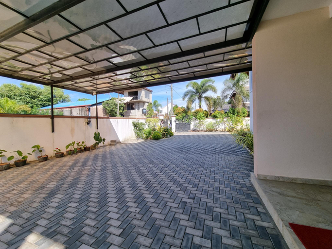 Others 3, Grand Station Residence (Rose), Katana
