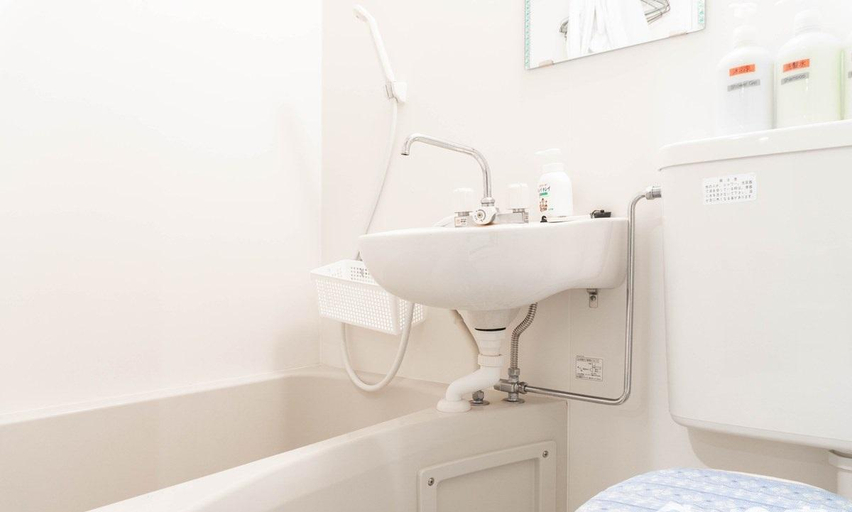 Bathroom 2, K,Subway 1min walk,JR,Free Wi-Fi,Not Shared toilet, Osaka