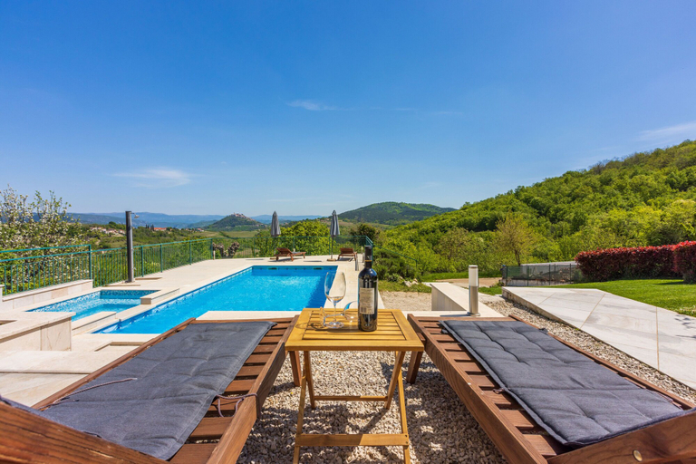 Sport & Beauty 4, Villa Ana, Karojba
