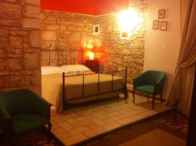 Bedroom 4, B&B Savarini, Bari