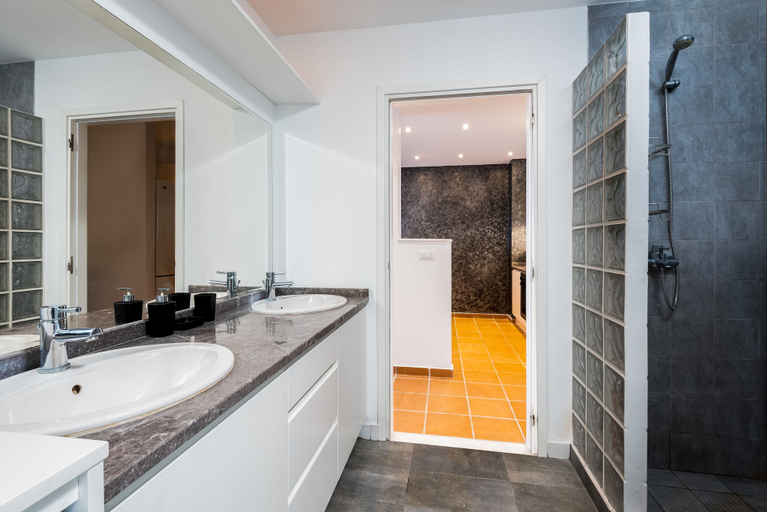Bathroom, Southern Dreams Apartments, South Aegean