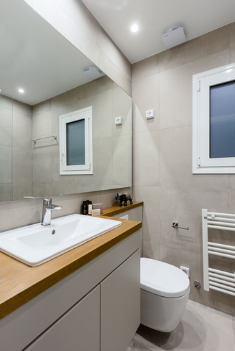 Bathroom 3, Serene 1 BR Apartment in Koukaki, Attica