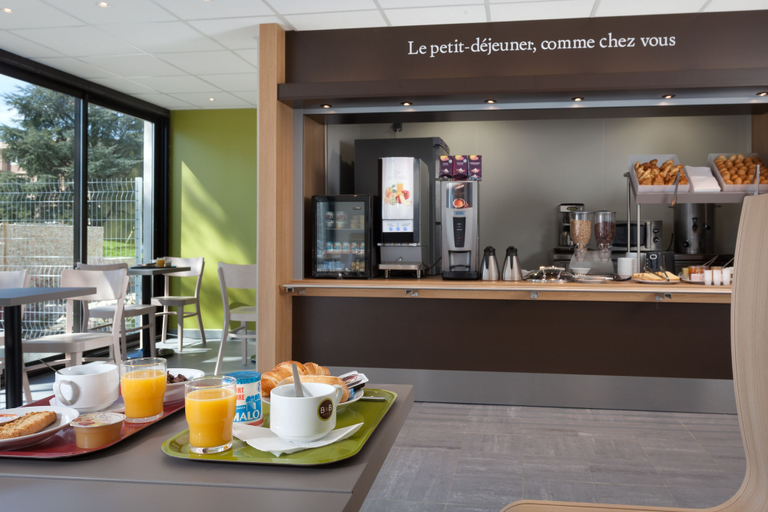 Food & Drinks 5, B&B HOTEL Nîmes Ville Active, Gard