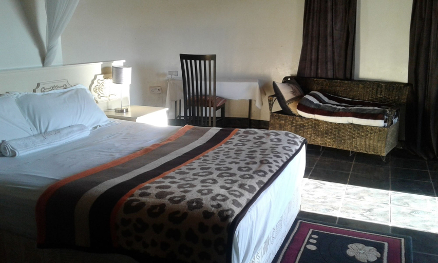 Bedroom 2, Gaetsho Lodge, Mahalapye